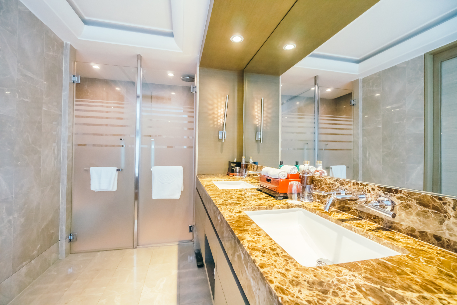 Luxury Hotel Bathroom Interior